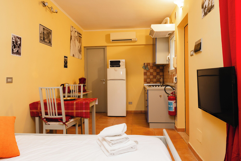 Interior 4, Studio House da Pasolini a Mastroianni, Rome