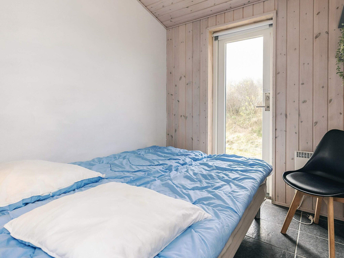 Bedroom 2, 4 Star Holiday Home in Lokken, Hjørring