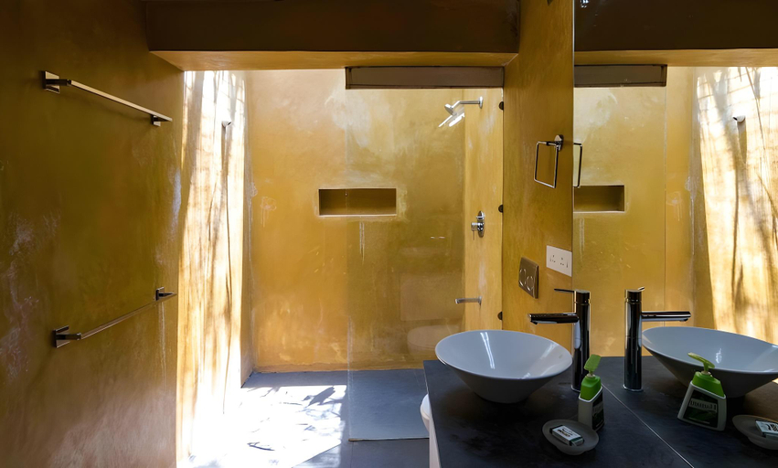 Bathroom 3, Uravu Bamboo Grove Resort, Wayanad