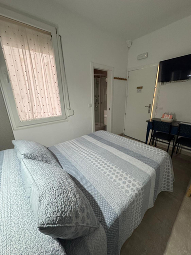 Others 5, Casa Reino & Camino, León