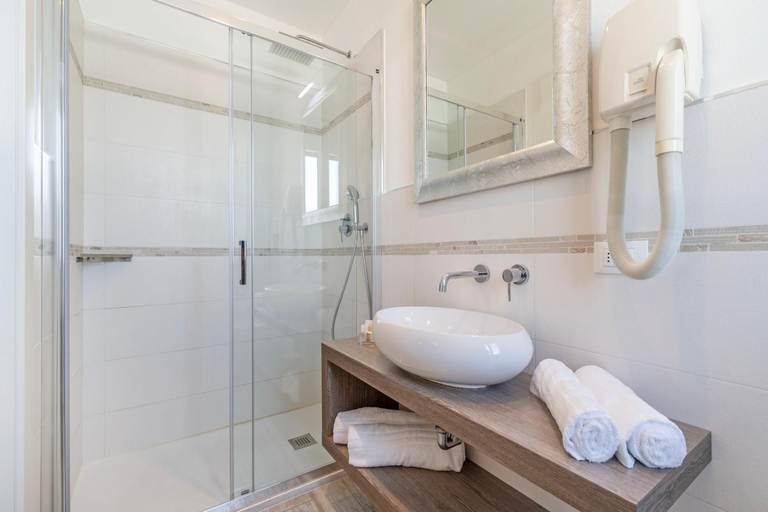 Bathroom 2, Locanda Stravedo, Venezia