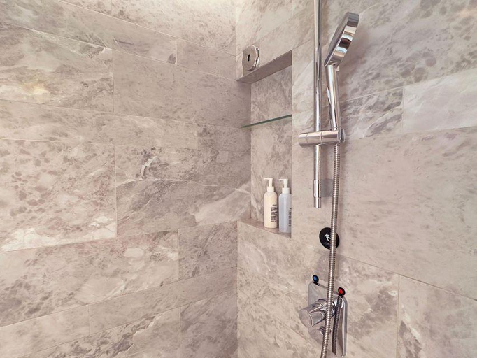 Bathroom, Hangzhou Hotel, Hangzhou