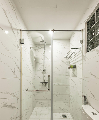 Bathroom 4, HoLo Central Hanoi - Serviced HomeStay, Hai Bà Trưng