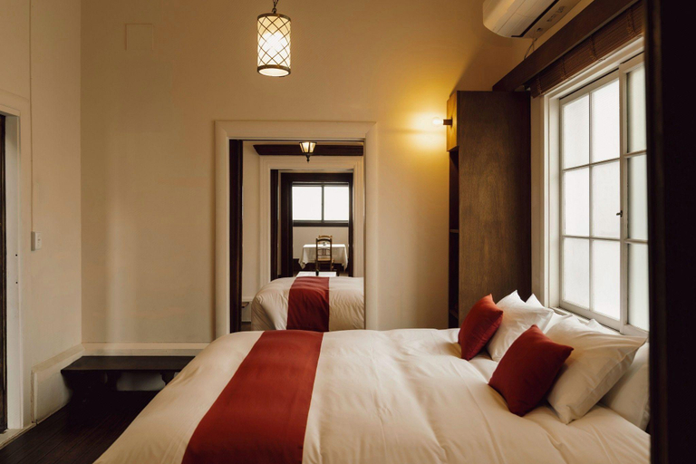 Bedroom 2, Shirafuji, Suzaka