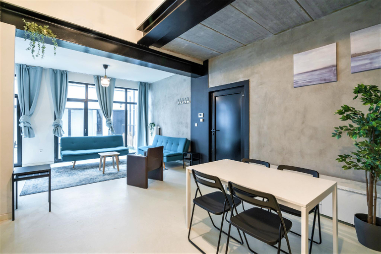 Separate living room 3, Antwerp Central Superior Apartment, Antwerpen