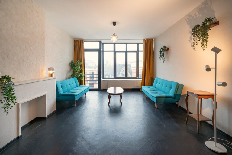 Separate living room 4, Comfortable 2BR Apartment – Central Antwerp, Antwerpen