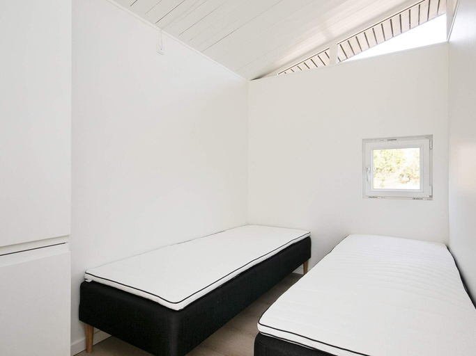Bedroom 2, 4 star holiday home in Hals, Aalborg