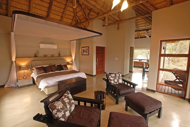 Bedroom 1, Raptor Retreat Game Lodge, Mopani