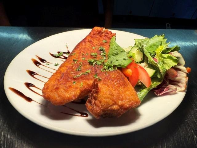 Food & Drinks 3, The Castle Hotel Neath, Neath Port Talbot