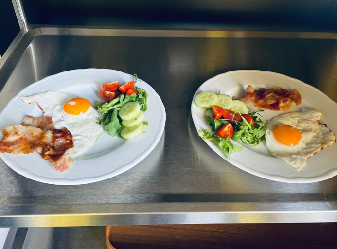 Food & Drinks, Plaza Lago di Garda Rooms - Rooftop, Lakeview & Jacuzzi, Verona