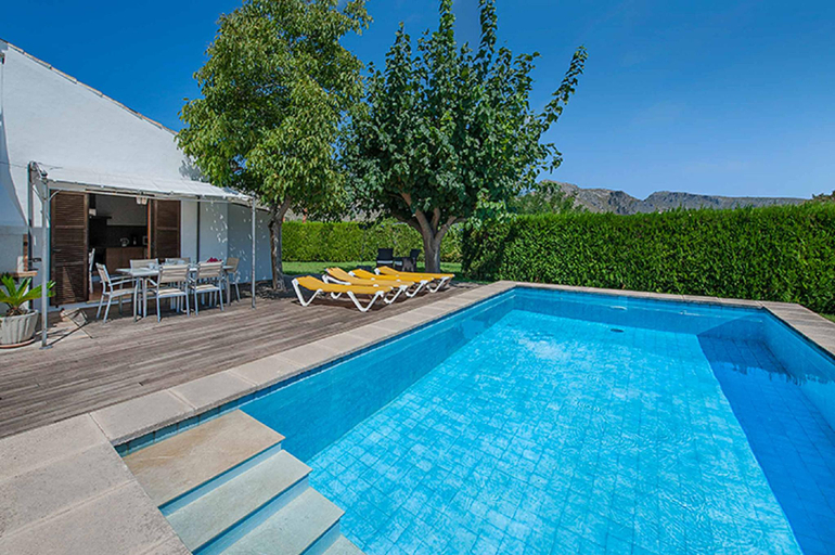 Others 3, Villa Provenza, Baleares