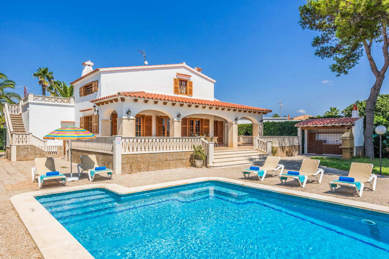 Others 3, Villa Jalima, Baleares