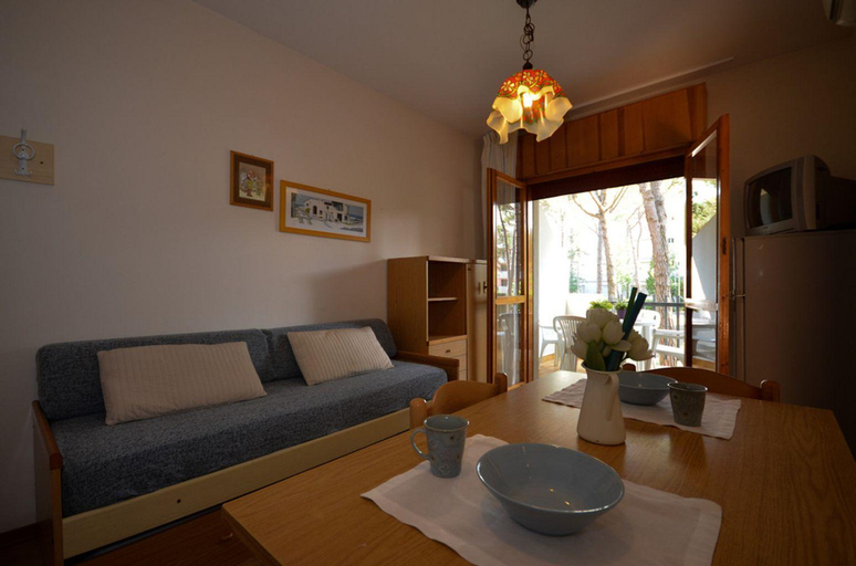 2, Cozy apartment with terrace close to the beach, Venezia
