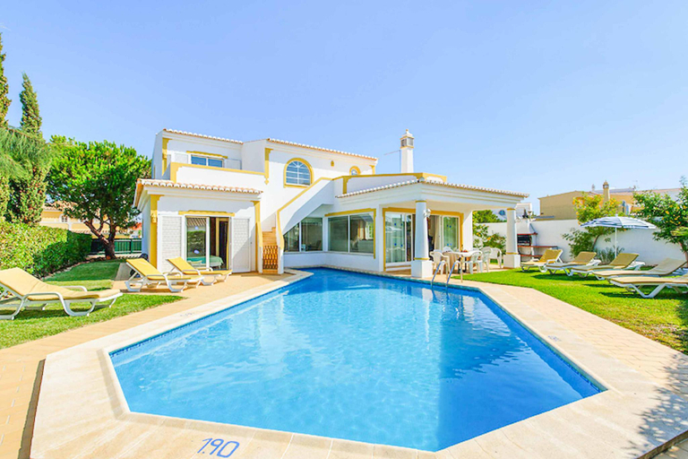 Others 2, Villa Jeanic, Albufeira