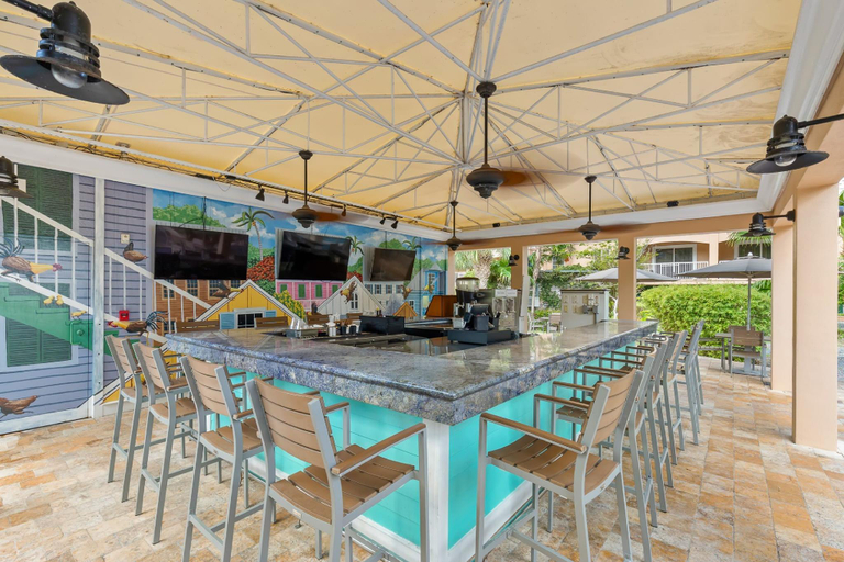 3, Ocean Front 1BR Suite With Direct Beach Access, Monroe