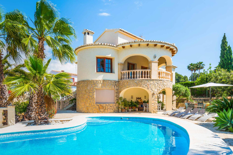 Others 3, Villa Devis, Alicante