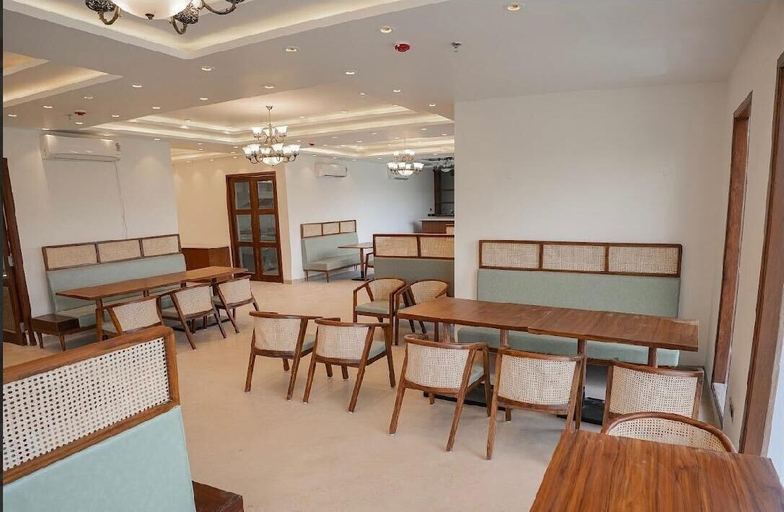 Dining 4, Ventus Pines, Solan
