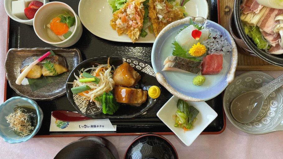 Food & Drinks
