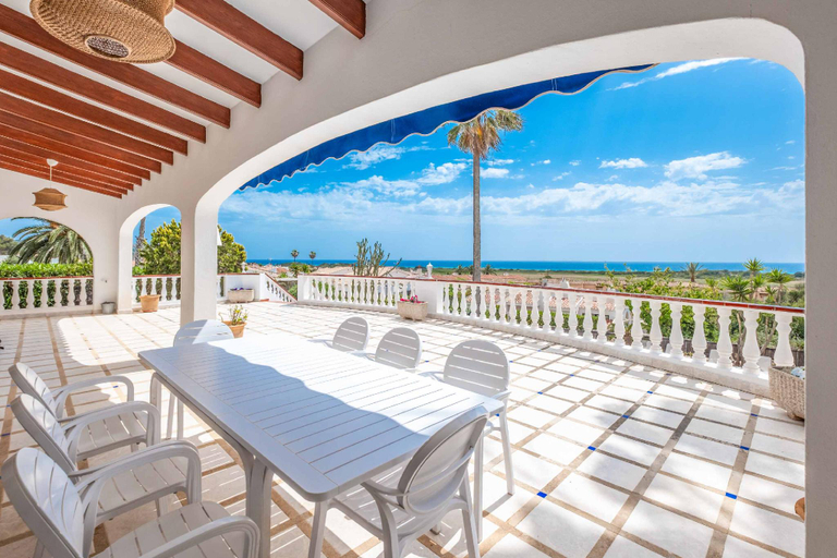 Others 4, Villa Delfin, Baleares