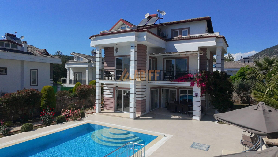 Swimming pool 3, 4 Bedroom Premium Villa n Oludeniz Fethiye, Fethiye