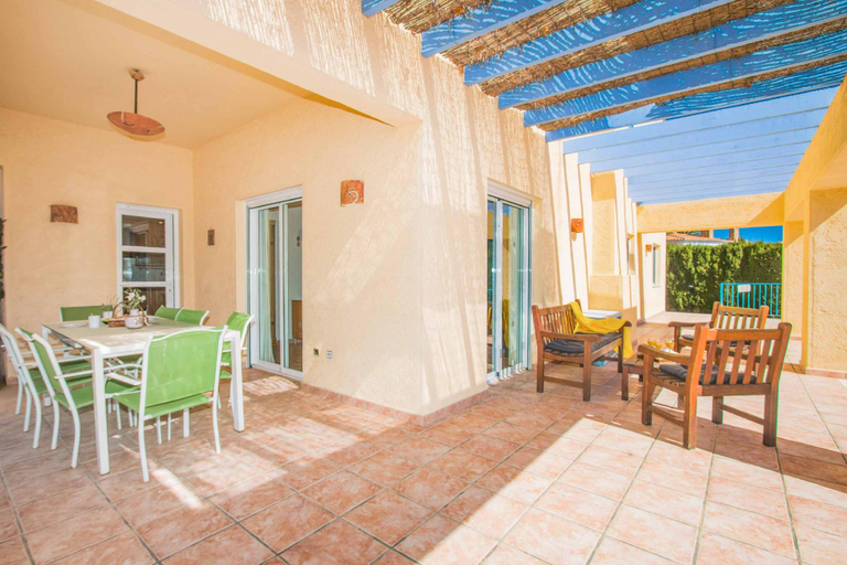 Others 4, Villa Gio, Alicante