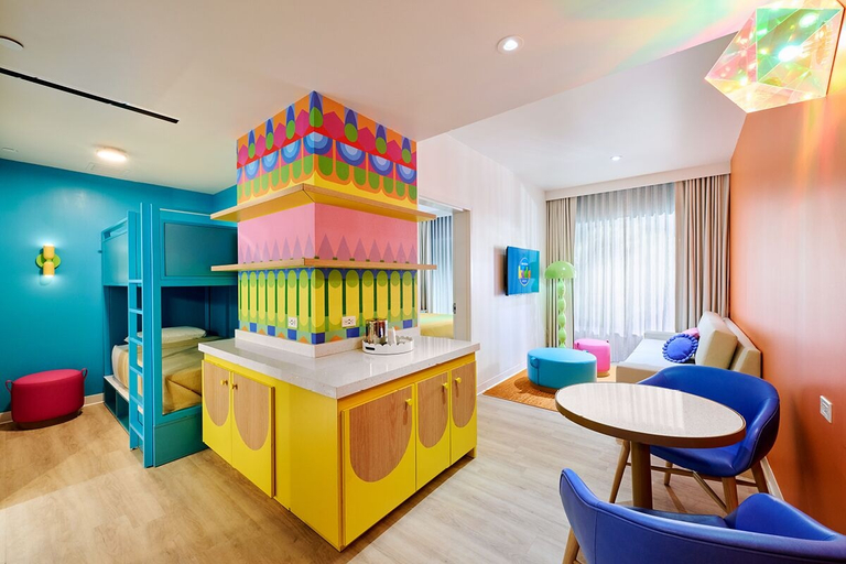 Room 4, Universal Kids Resort Hotel, Collin