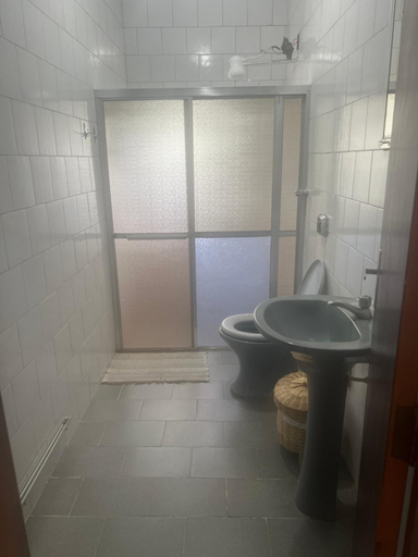 Bathroom 4, Hostel Montanha Sagrada, São Lourenço