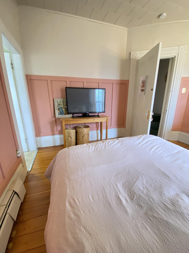 Bedroom 2, The Montague Rose Inn & Cafe, Charlotte