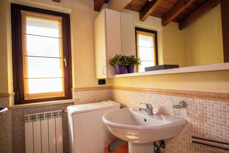 Interior 3, Lago Dorato, Brescia