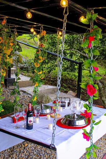 Outdoor dining 4, Oasis Glamping Tena Cundinamarca, Tena