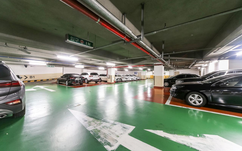 5, Changwon Jungang-dong Bentley, Changwon