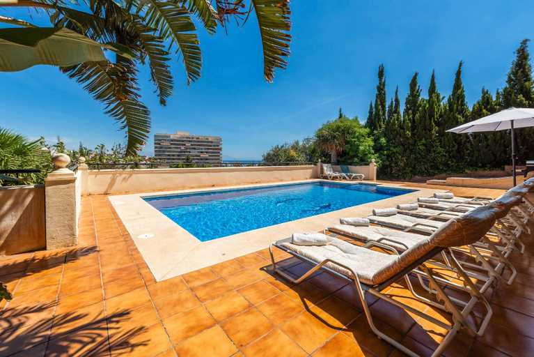 Others 3, Villa Torrequebrada, Málaga