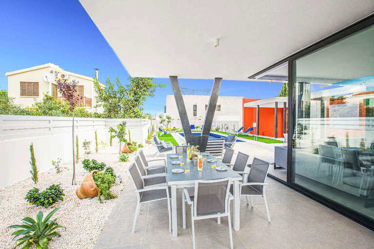 Others 4, Villa Pontus CR5