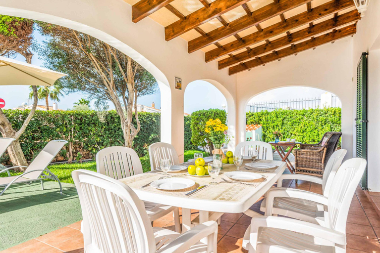 Others 4, Villa Iris Bosch, Baleares