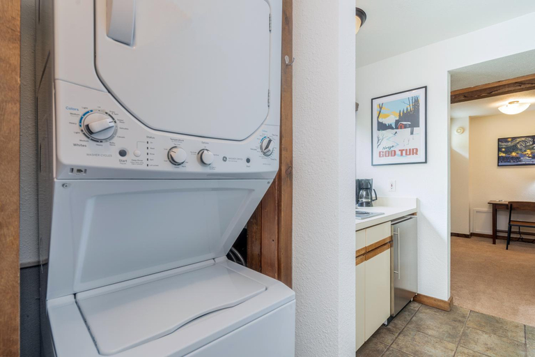 Bathroom 3, Manitou Lodge 4 by Alpine Lodging Telluride, San Miguel