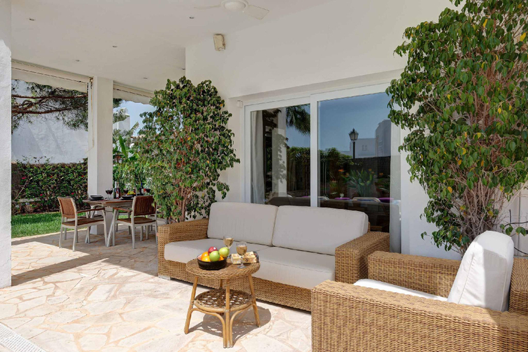 Others 4, Villa Miguel Angel, Baleares