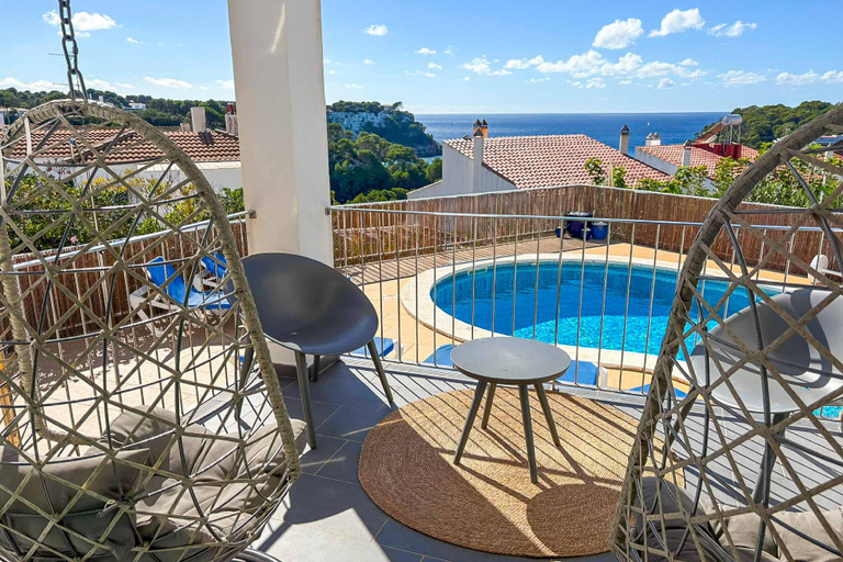 Others 4, Villa Carolina, Baleares