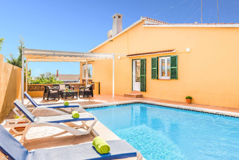 Others 4, Villa Paula Punta Prima, Baleares