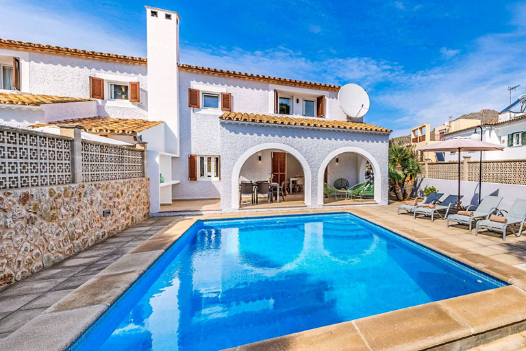 Sport & Beauty 2, Villa Monsy 2, Baleares