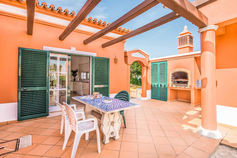 Others 2, Villa Luis, Albufeira