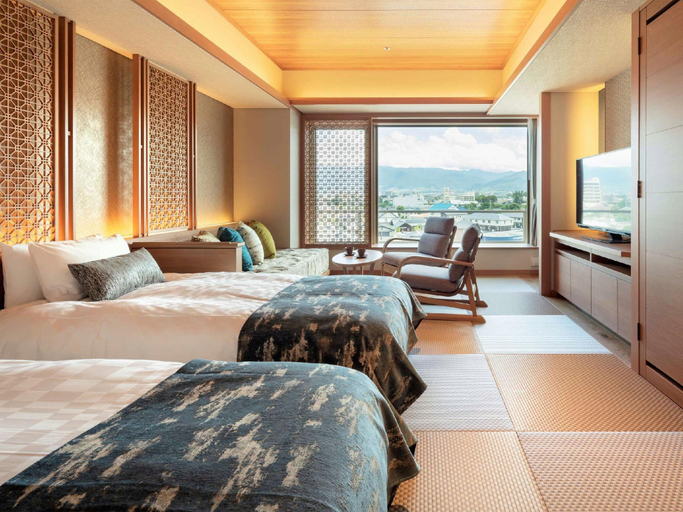 Others 3, Hotel Yamanami, Fuefuki