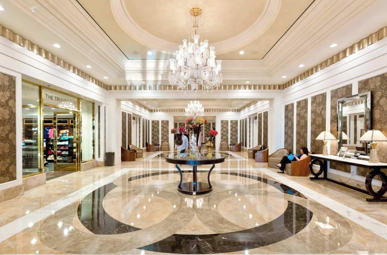 Interior 3, Stylish Renovated Trump Tower Studio, Clark