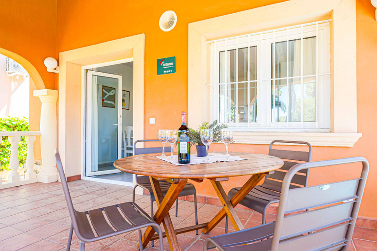 Others 5, Villa Pinya, Alicante