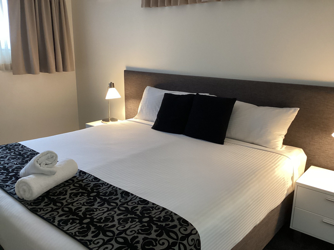 Bedroom 3, Bunbury Seaview Apartments, Bunbury