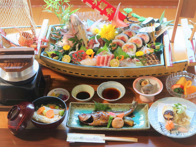Food & Drinks 3, Bayside Hotel Ryugu, Anan