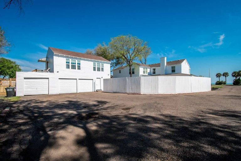 Others 2, Coastal Elegance Unveiled, Nueces