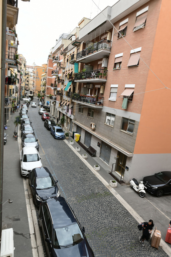 Parking 4, 100 Passi dal Porto, Rome