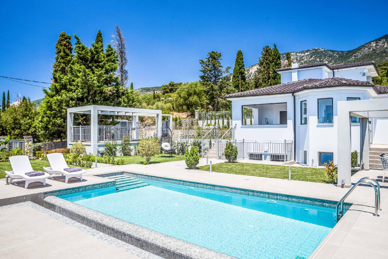 Others 5, Villa Aris, Ionian Islands