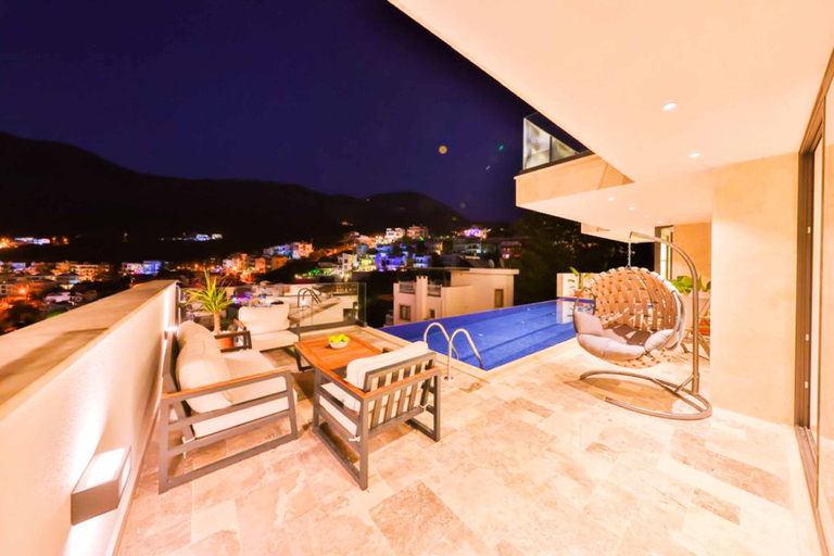Others 4, Villa Bank One, Kaş