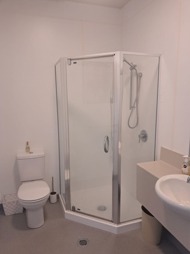 Bathroom 3, Headlands Hotel, South Taranaki